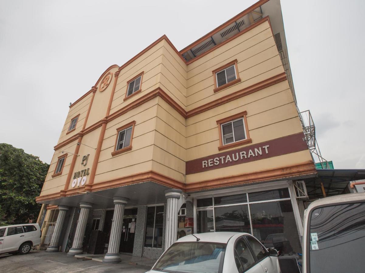 Oyo 700 Pj Inn Hotel Angeles Exterior photo